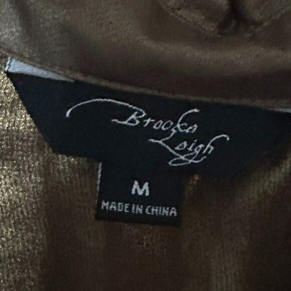 NWT Brooks Leigh Button Down Shirt - Picture 3 of 5